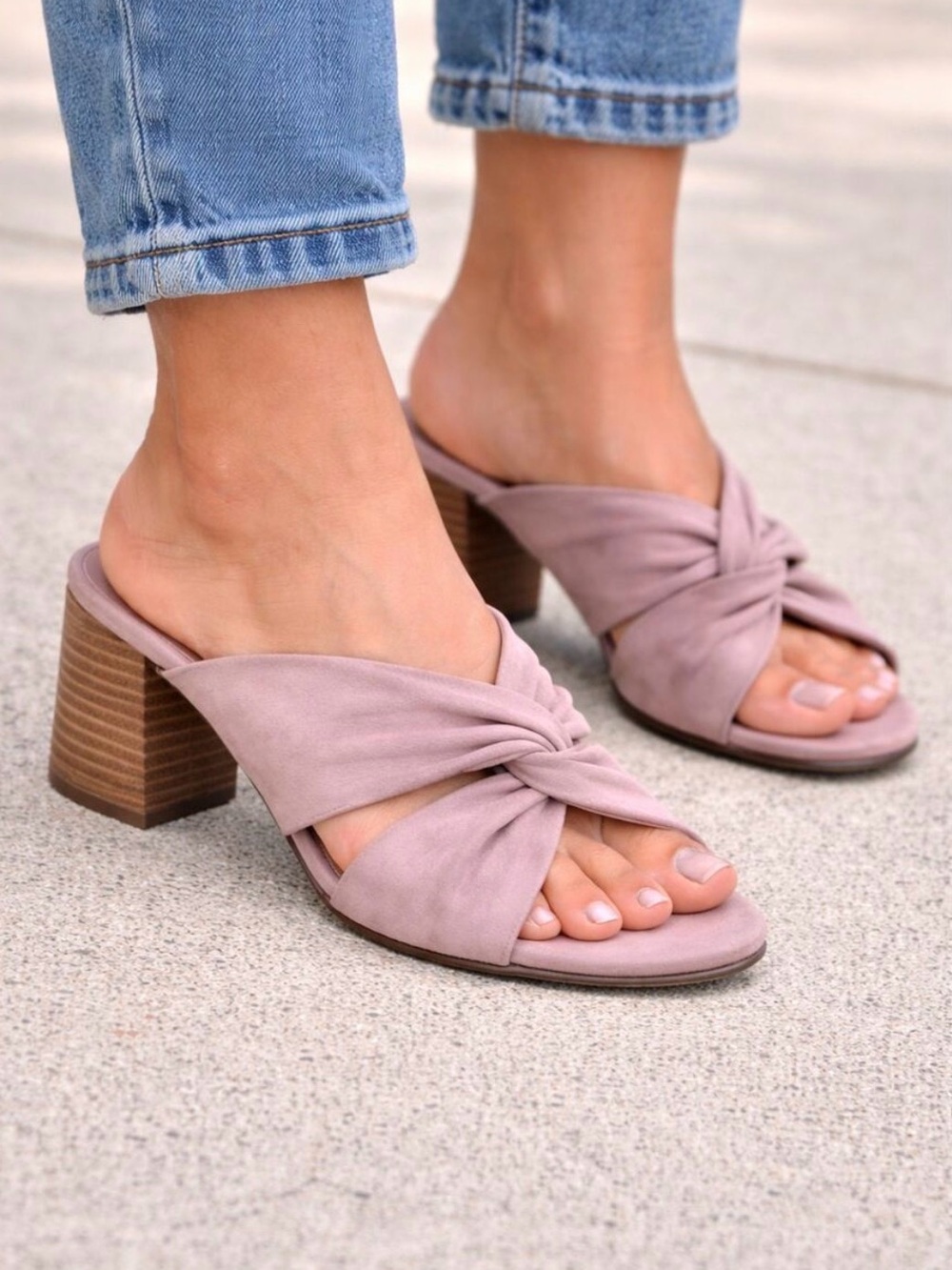 Madewell Sari Crisscross Sandals in Antique Purple